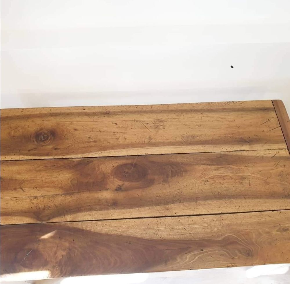 Table en noyer massif Meubles