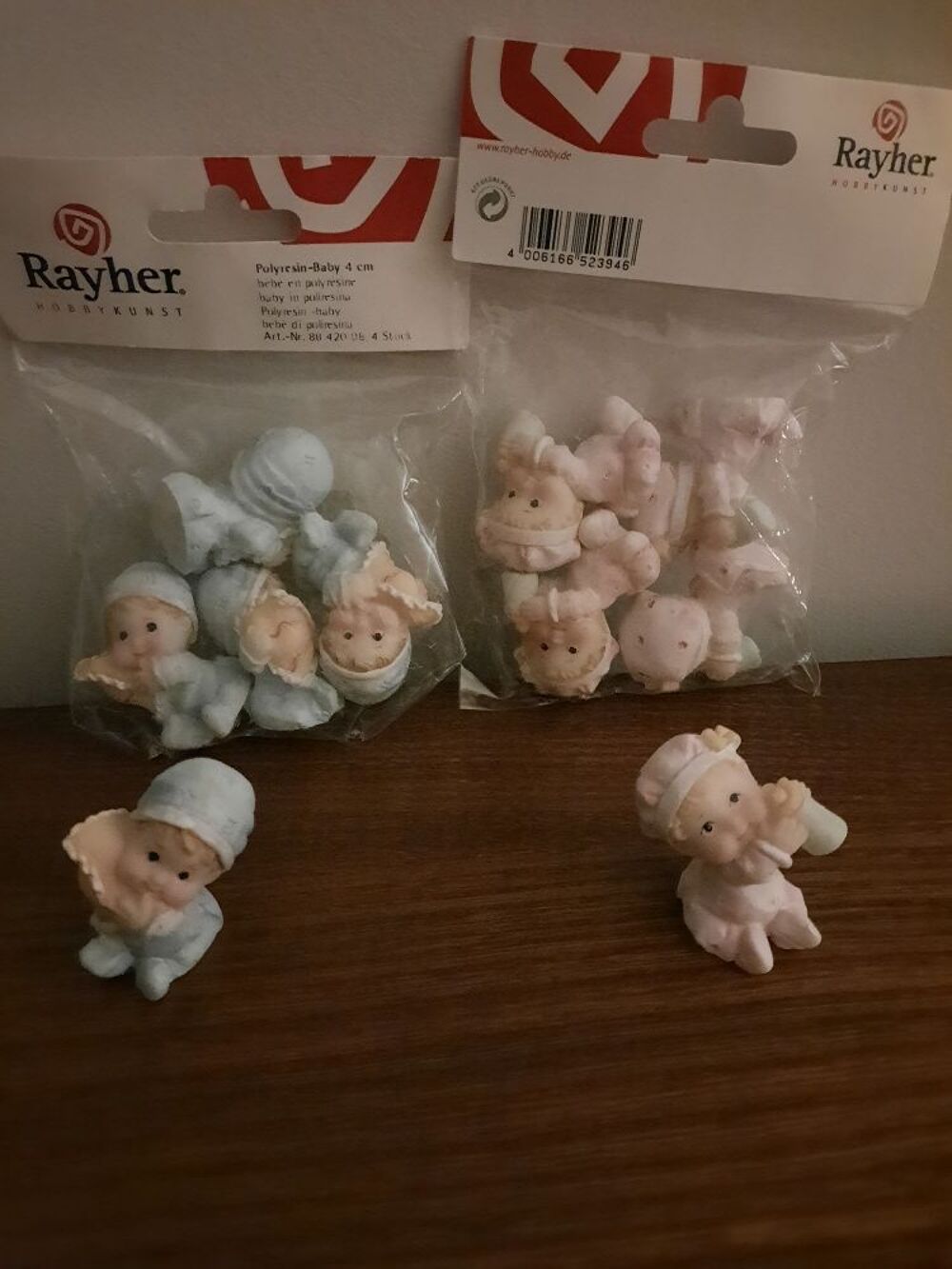 B&eacute;b&eacute; en Polyresin de marque RAYHER Bricolage