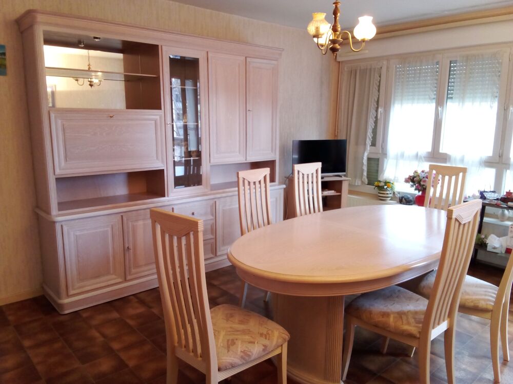 salle &agrave; manger ch&ecirc;ne massif c&eacute;rus&eacute; ros&eacute; Meubles