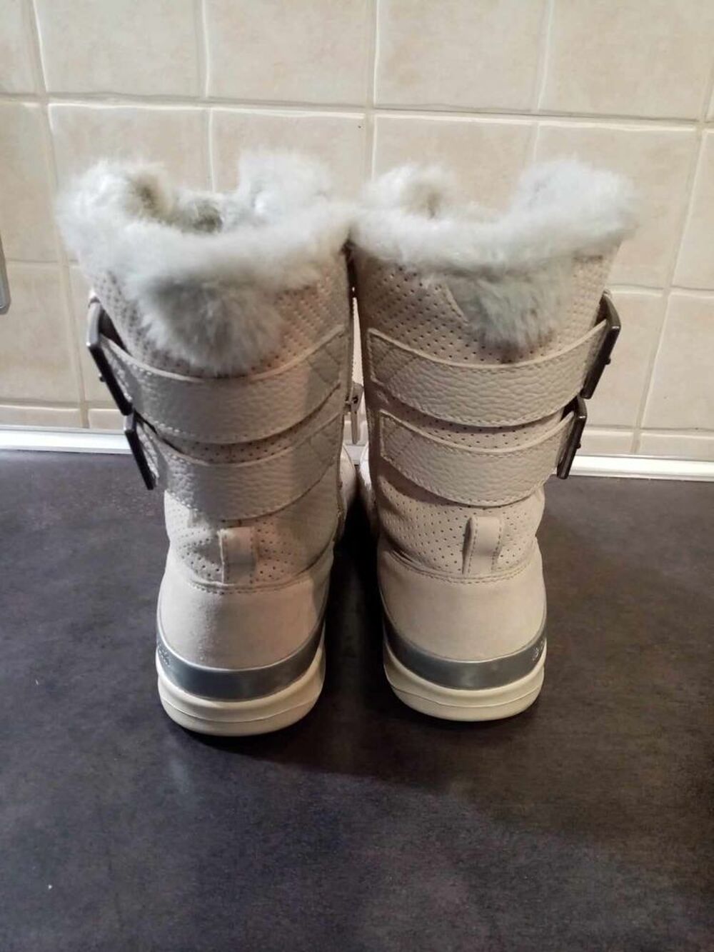 Boots fourr&eacute;es femme Chaussures