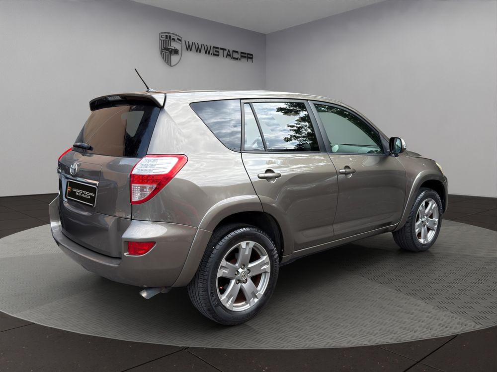 RAV 4 RAV4 150 D-CAT 4WD Clean Power A 2009 occasion 93390 Clichy-sous-Bois