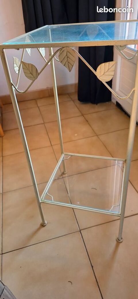 Sellette / porte plante 5 Le Barcar�s (66)