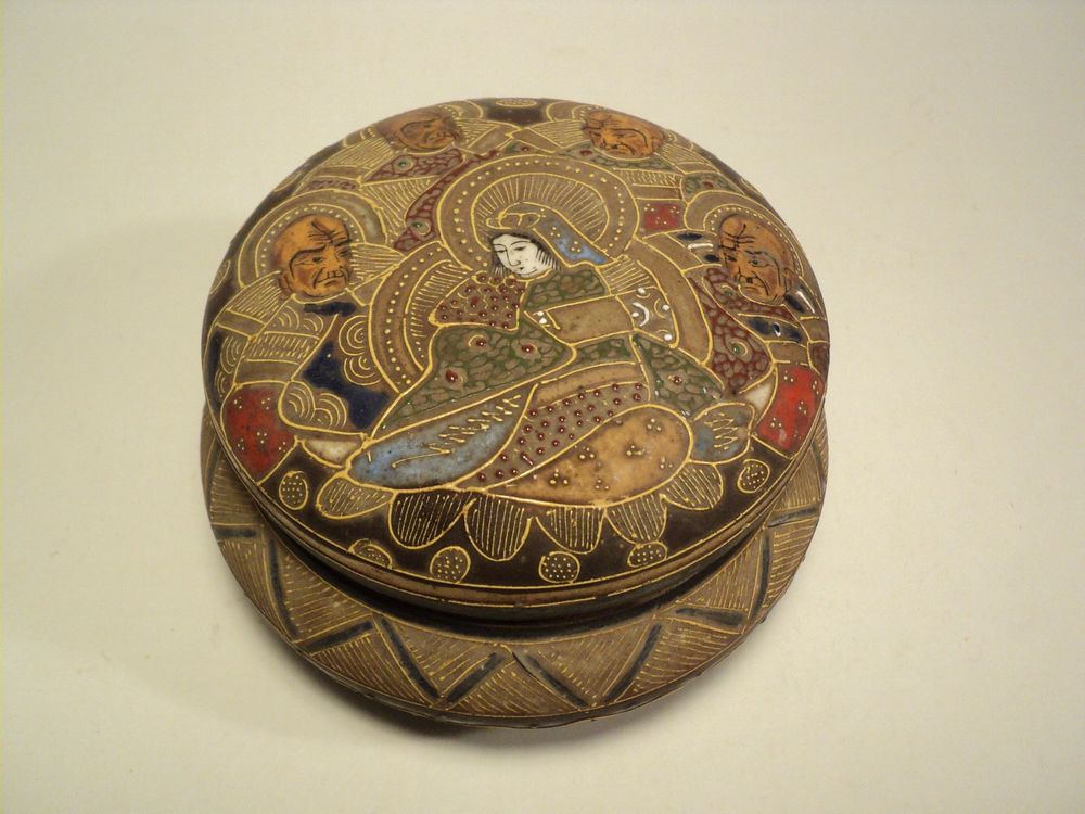 Ancienne Boite Fa&iuml;ence de Satsuma Japon Décoration