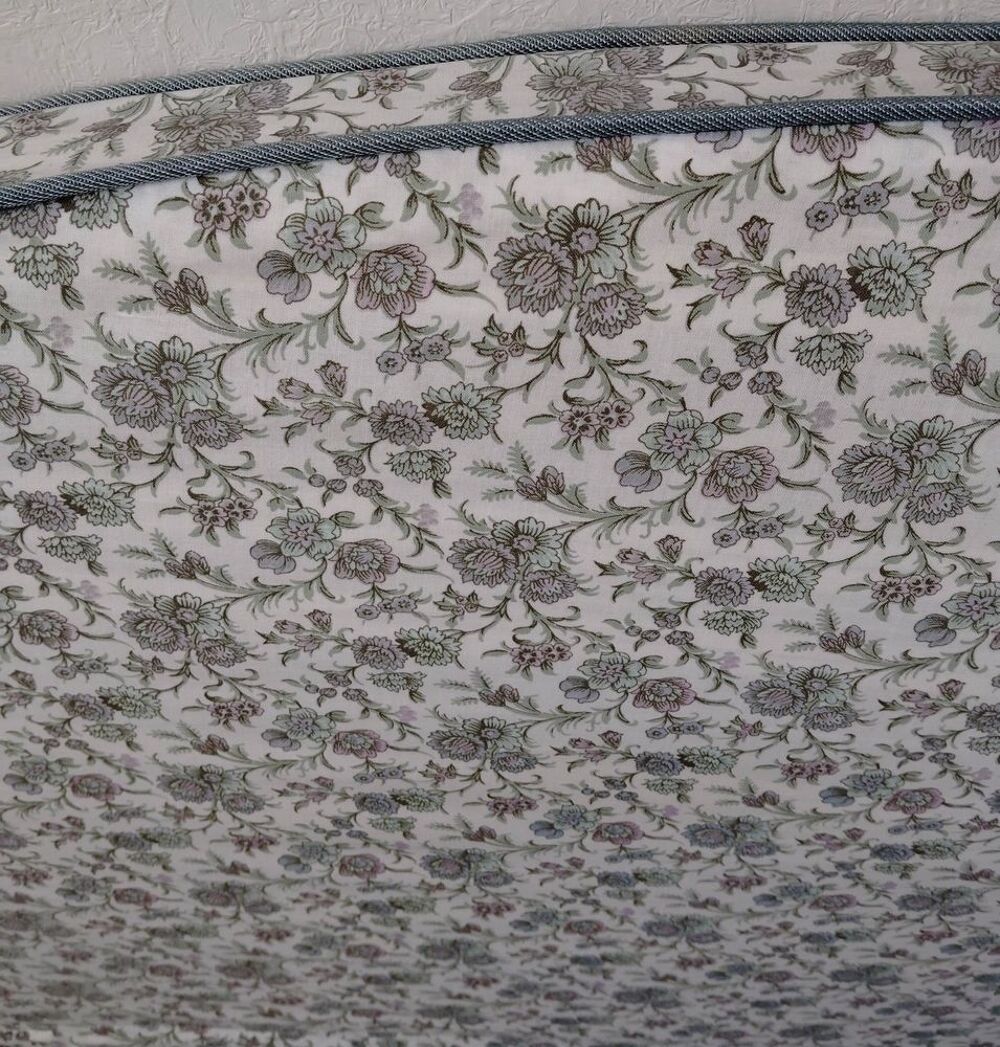 t&ecirc;te de lit pour sommier/literie de 140cm Meubles