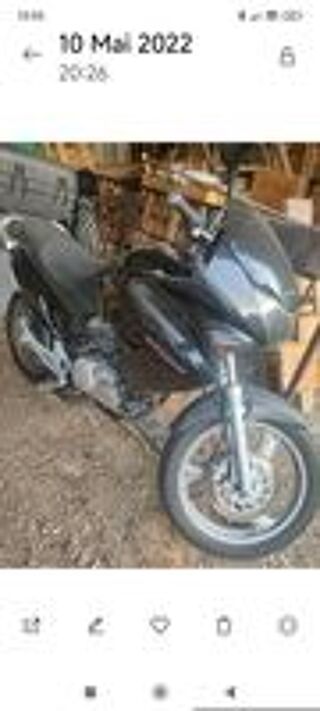 HONDA 2005 occasion 02700 Deuillet