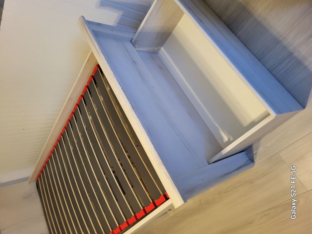 Chambre enfant grise blanchi Meubles