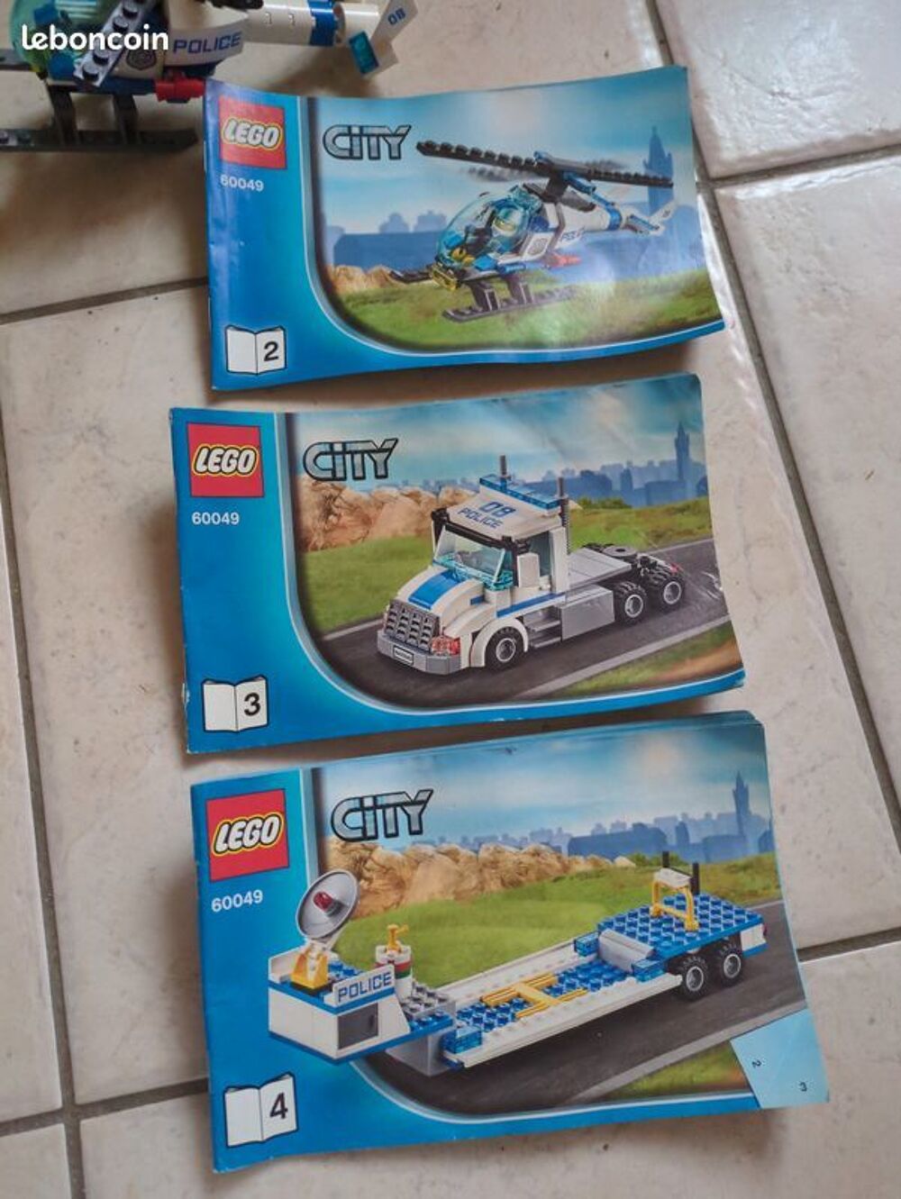 Lego transporteur h&eacute;licopt&egrave;re police 60049 Jeux / jouets