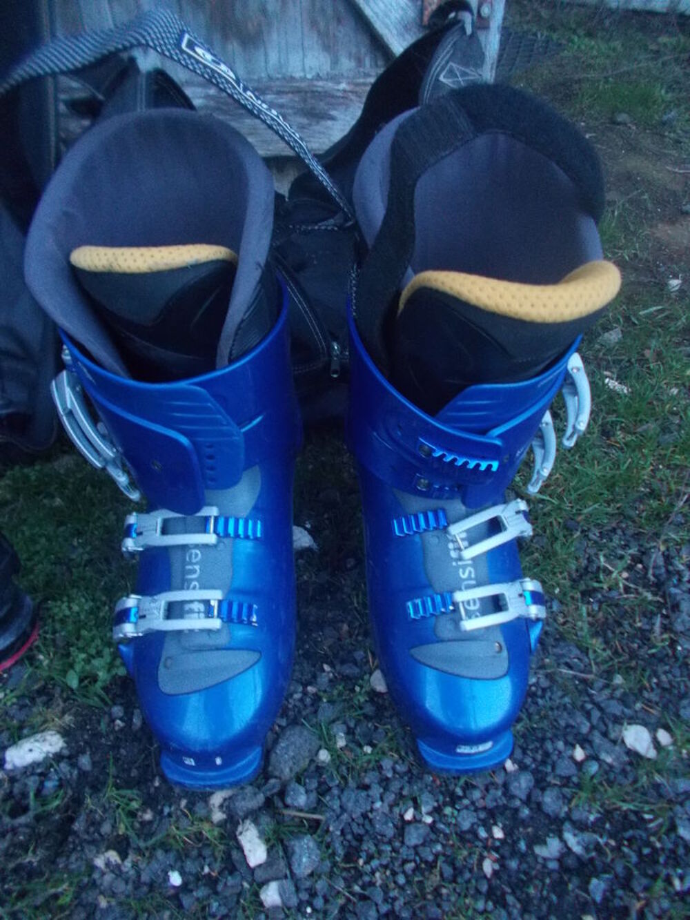 chaussure de ski + ski 1. 78 faire prix Sports