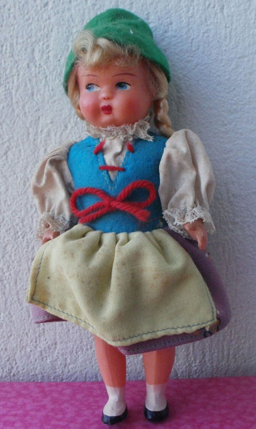 Ancienne Poupee folklorique TYROL - AUTRICHE 
