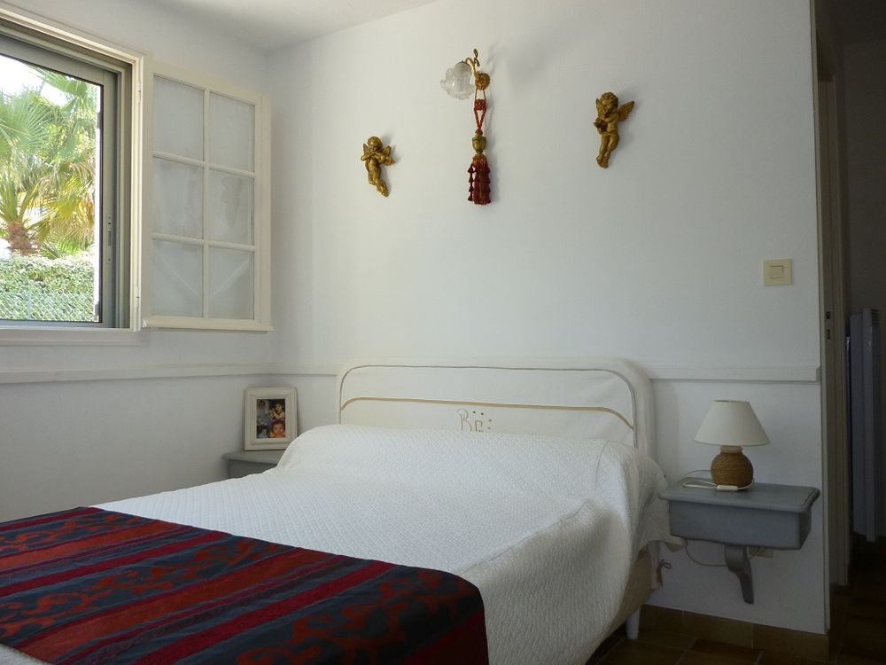    RDC de villa St-Rapha�l - parking  Provence-Alpes-C�te d'Azur, Saint-Rapha�l (83700)