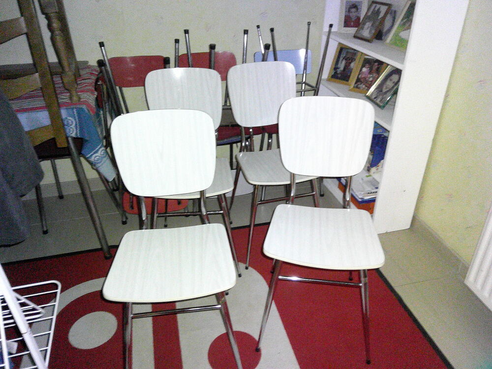 32 chaises de bistrot Meubles