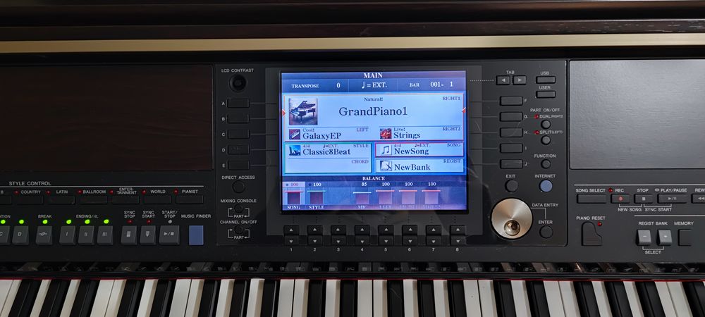 Piano digital Yamaha Clavinova CVP 407 Instruments de musique