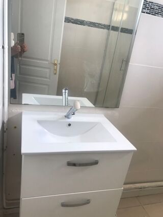  Appartement à louer 3 pièces 75 m²