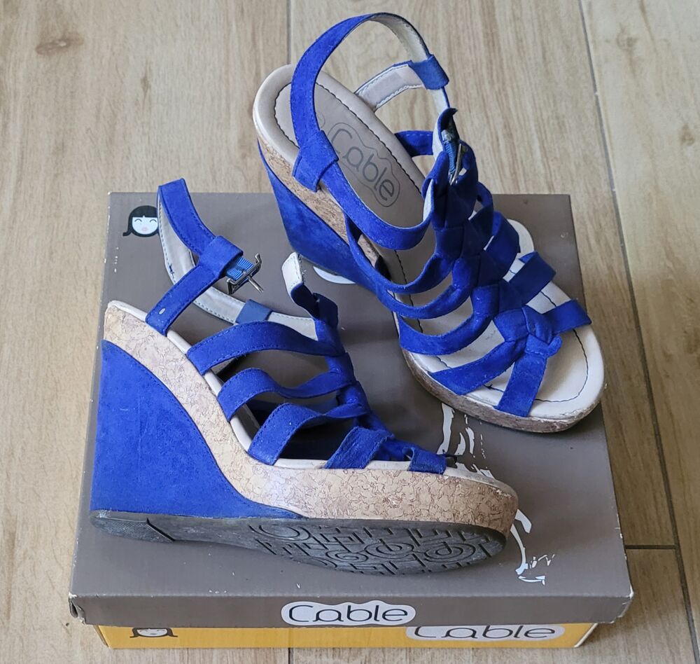 Sandales talon li&egrave;ge cuir bleues Cable T37 EU Chaussures