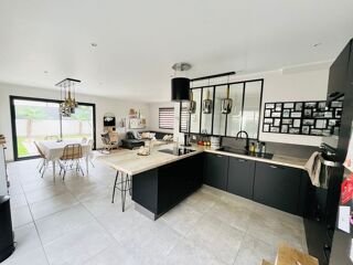  Villa � vendre 6 pi�ces 140 m�