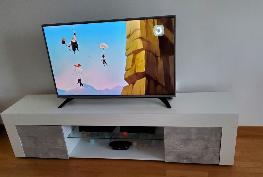 Meuble TV blanc laqu&eacute; / gris ciment Meubles
