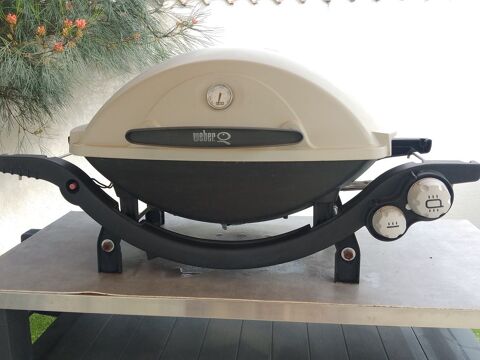barbecue WEBER  gaz Q300 200 Le Muy (83)