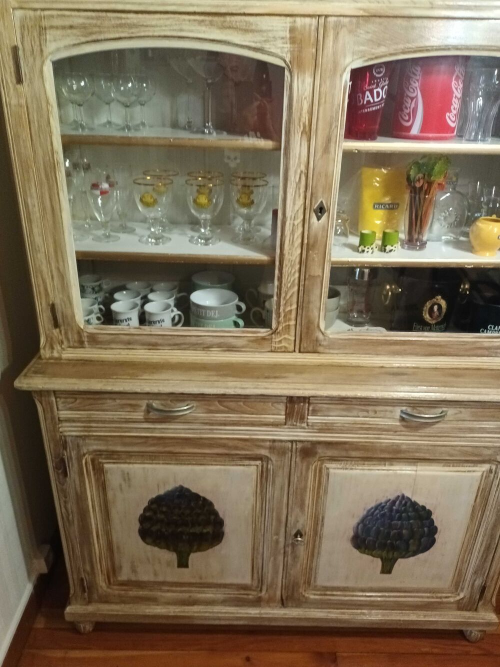 vaissellier vitrine buffet.tres jolie Meubles