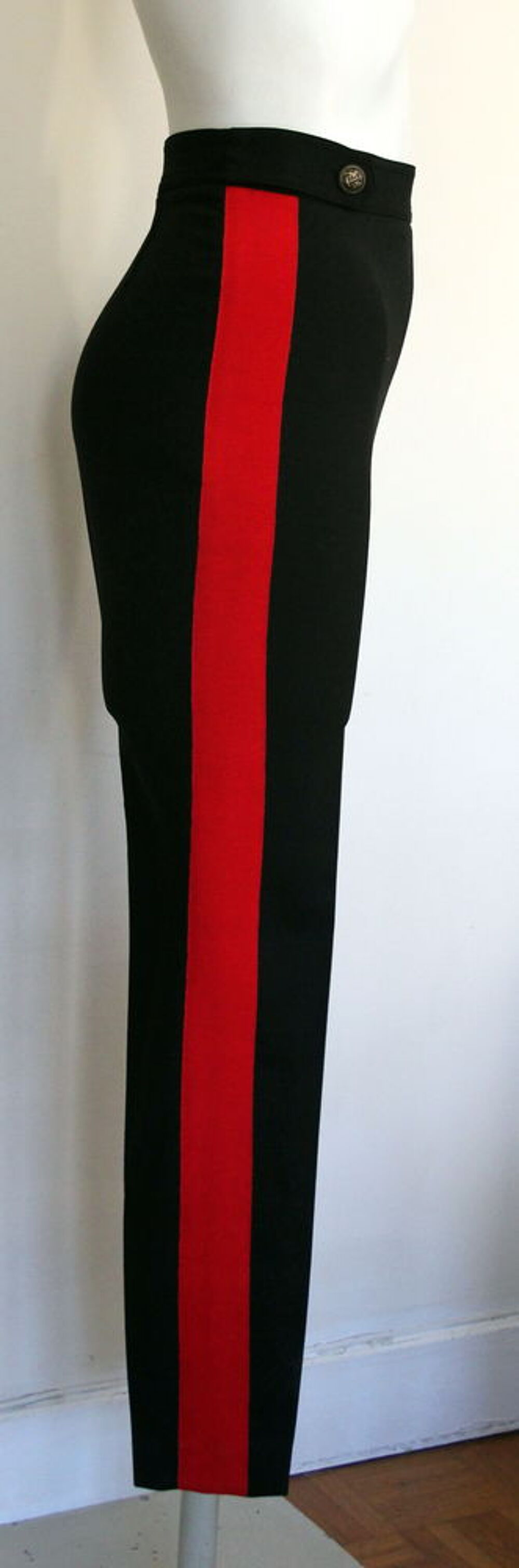 Pantalon cigarette bande rouge ALEXANDER MC QUEEN T.36 Vêtements