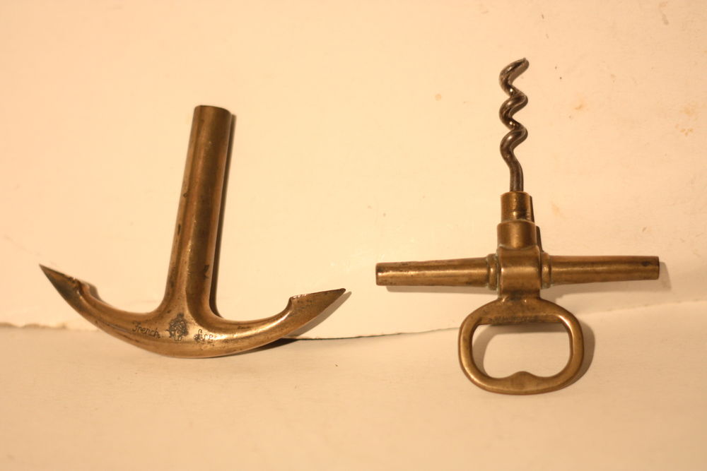 Tire bouchon en bronze
