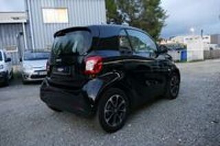 ForTwo Fortwo Coup&eacute; 1.0 61 ch Pure 2015 occasion 13600 La Ciotat