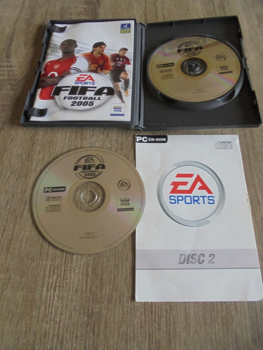 Jeu PC "Fifa Football 2005" Consoles et jeux vidéos