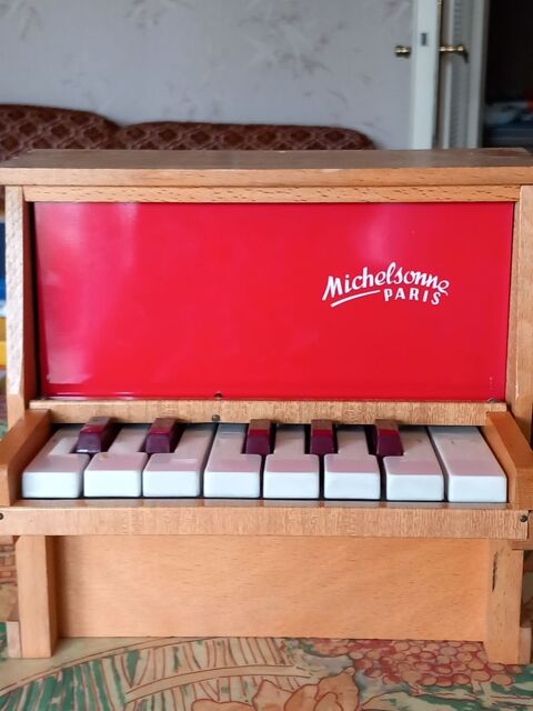 piano MICHELSOME,1960 15 Ivry-sur-Seine (94)