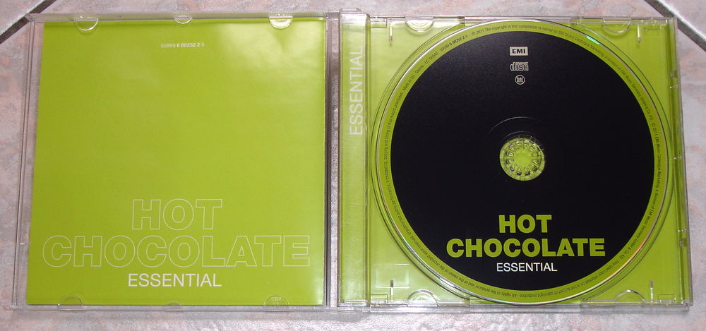 HOT CHOCOLATE - CD 18 T. Compil. ESSENTIAL - YOU SEXY THING CD et vinyles