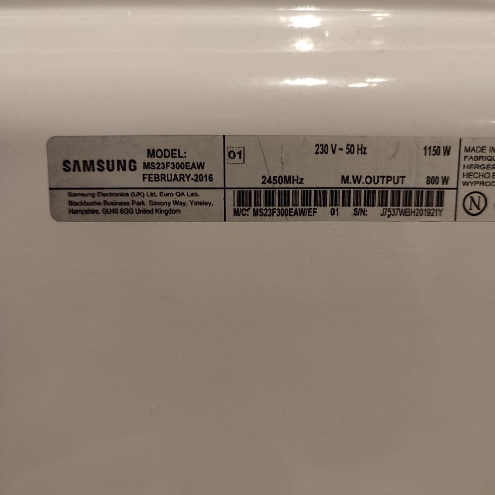 Micro-ondes Samsung 23litre 800Watt Electroménager