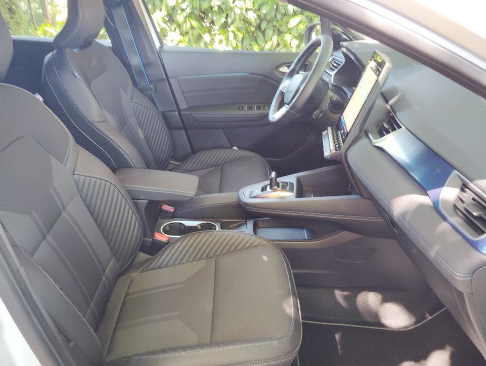 Symbioz E-Tech full hybrid 160 ch Esprit Alpine 2025 occasion 27340 Pont-de-l'Arche
