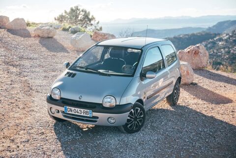 Renault Twingo 1.2i 16V Perrier Quickshift 2001 occasion Nice 06000