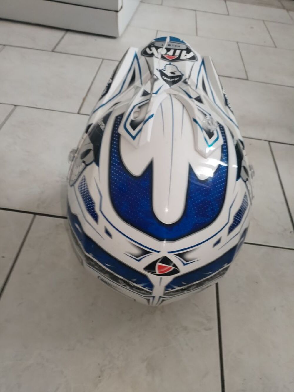Casque motocross vtt AIROH (Taille M) Vêtements