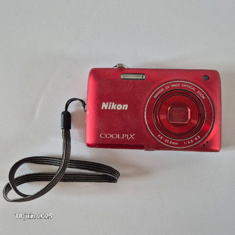 Appareil Photo simple d'utilisation le  Nikon S4150 Rouge, a 30 Saumur (49)