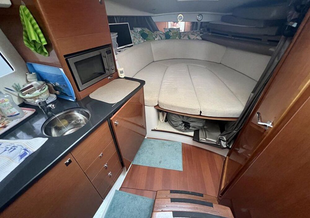 Vedette - Yacht - Offshore 2010 occasion 83990 Saint-Tropez