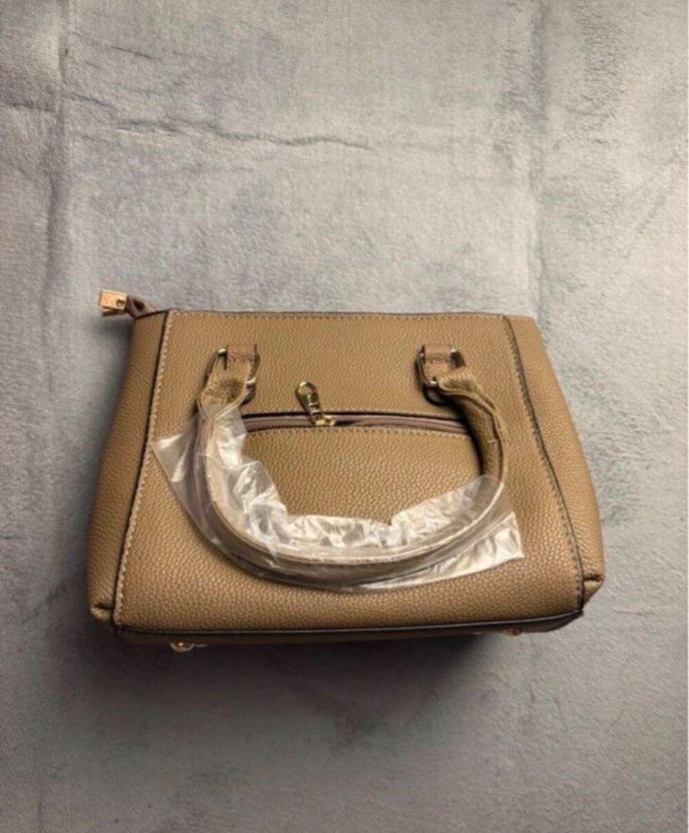 Sac &agrave; main femme camel &eacute;l&eacute;gant - style chic et moderne Vêtements