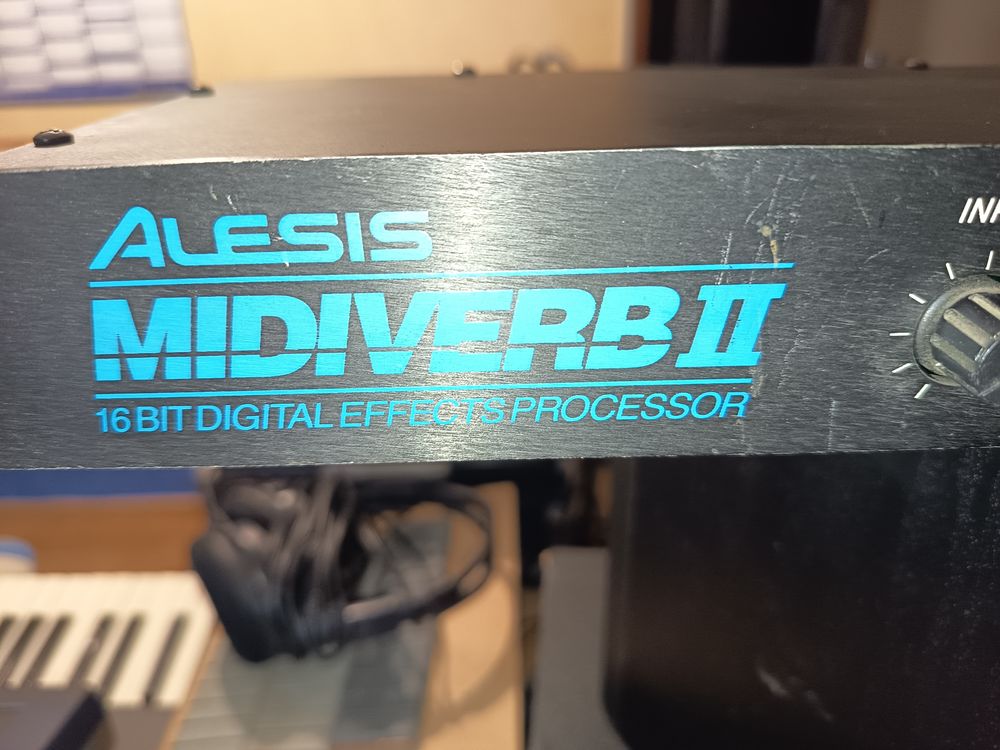 Midiverb2 Alesis Instruments de musique
