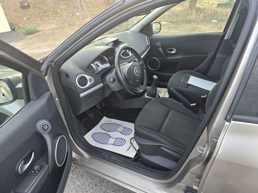 Clio III 1.5 dCi 105 eco2 Dynamique (6 CV) 2009 occasion 31140 Aucamville