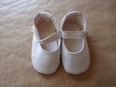 Chaussures en taille 6-12 mois 1 Montaigu-la-Brisette (50)
