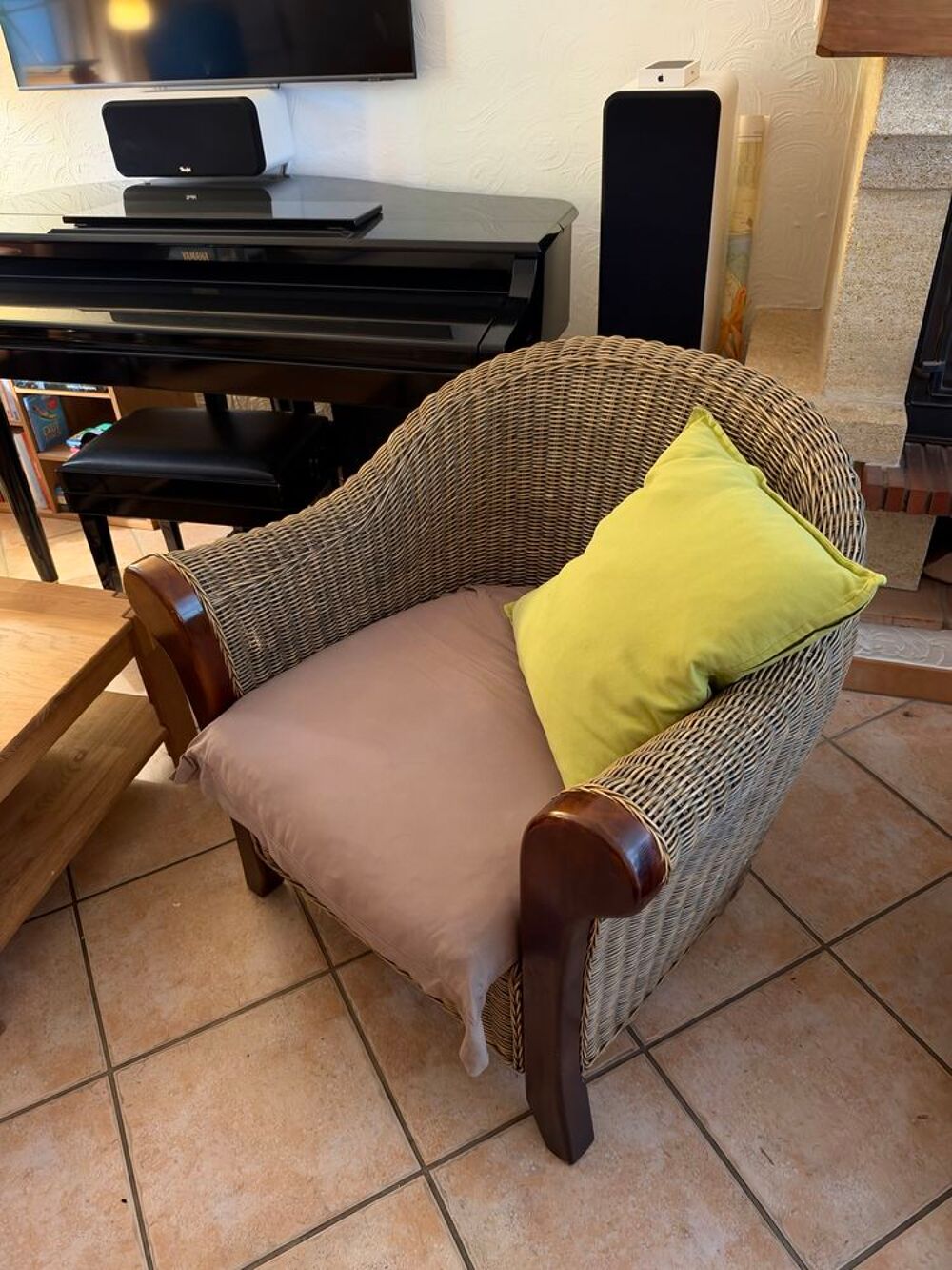 Fauteuil bois-ratan avec coussin Meubles