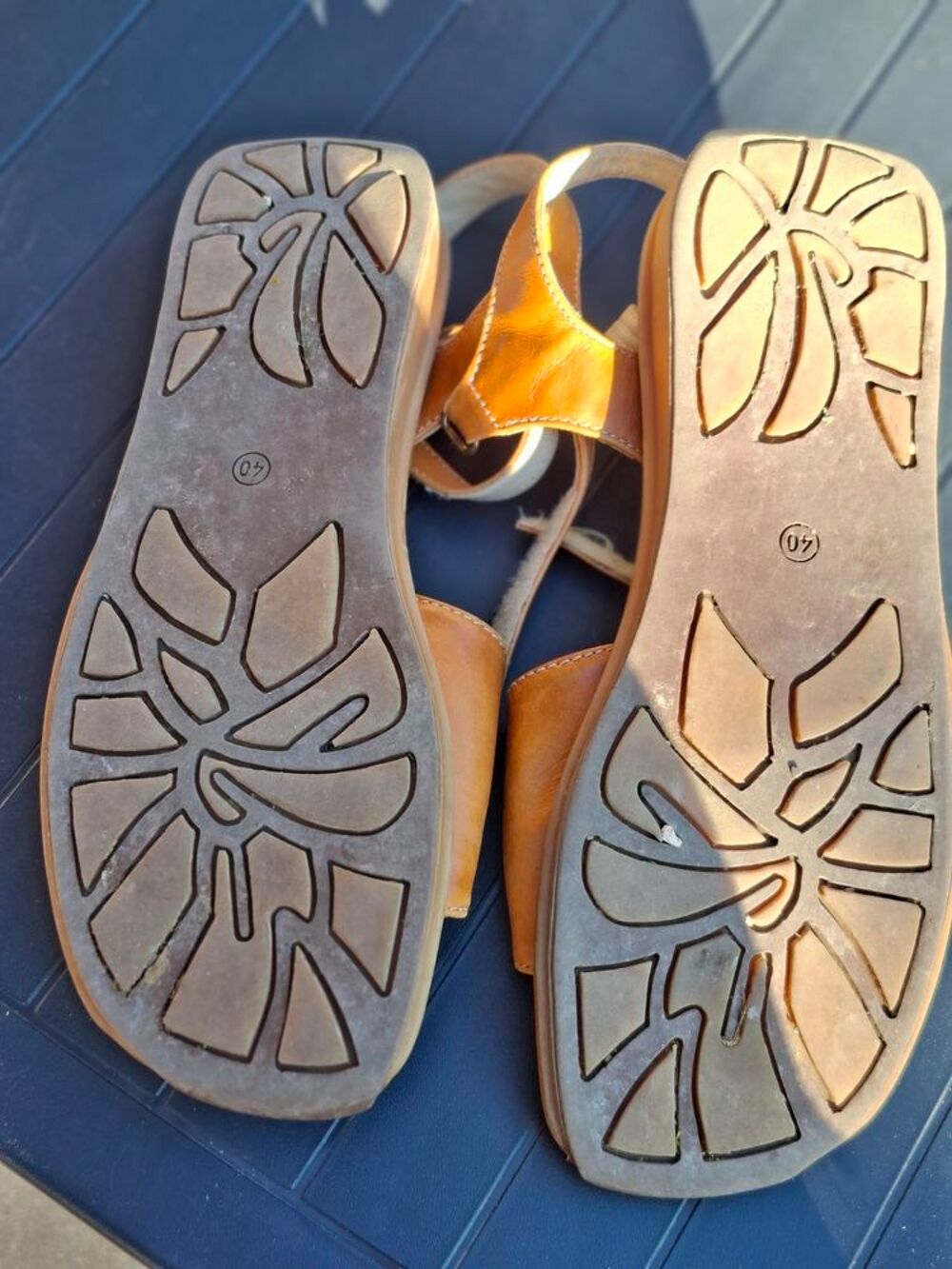 NUS PIEDS CUIR Chaussures