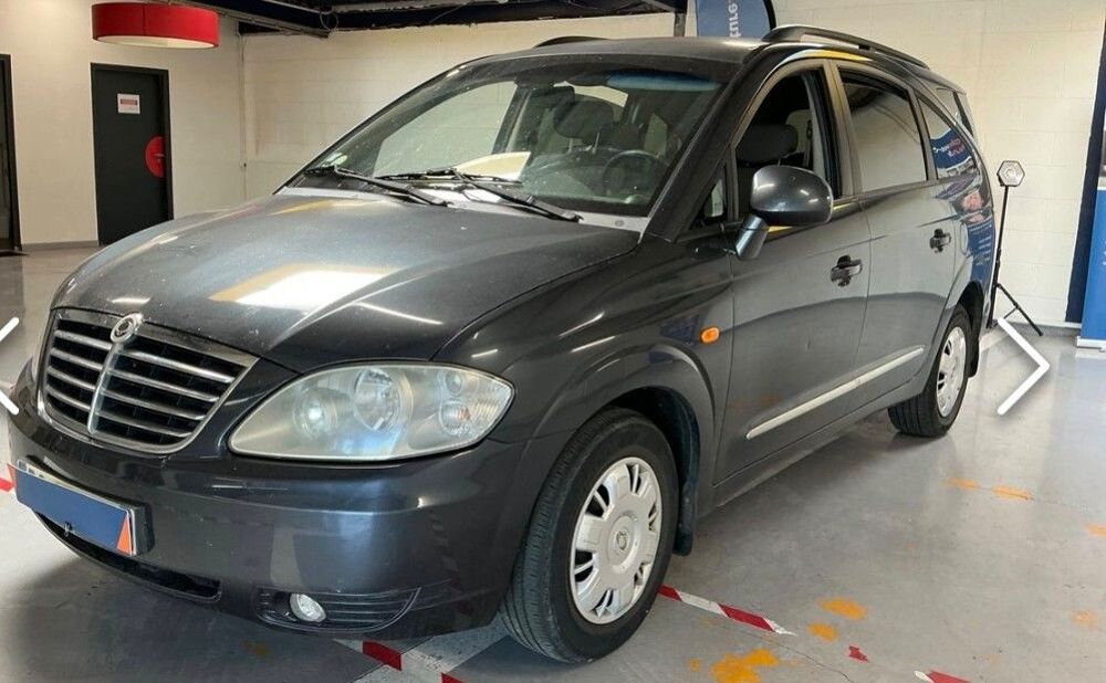 Rodius 270 XDi 2WD 2011 occasion 94700 Maisons-Alfort