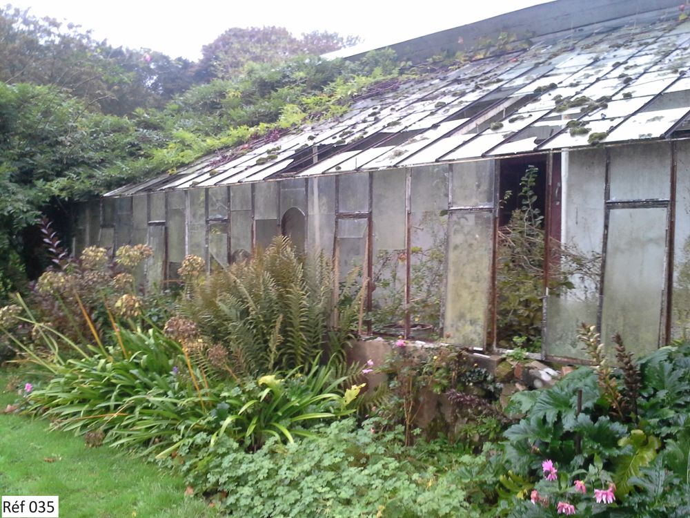 Serre ancienne en fer fin XIXe d&eacute;but XXe &agrave; restaurer Jardin