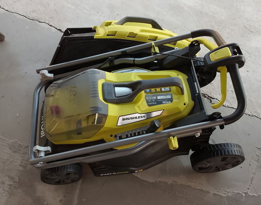 Tondeuse batterie Ryobi 18V RY18;37 cm+batterie 5Ah + charg
Jardin