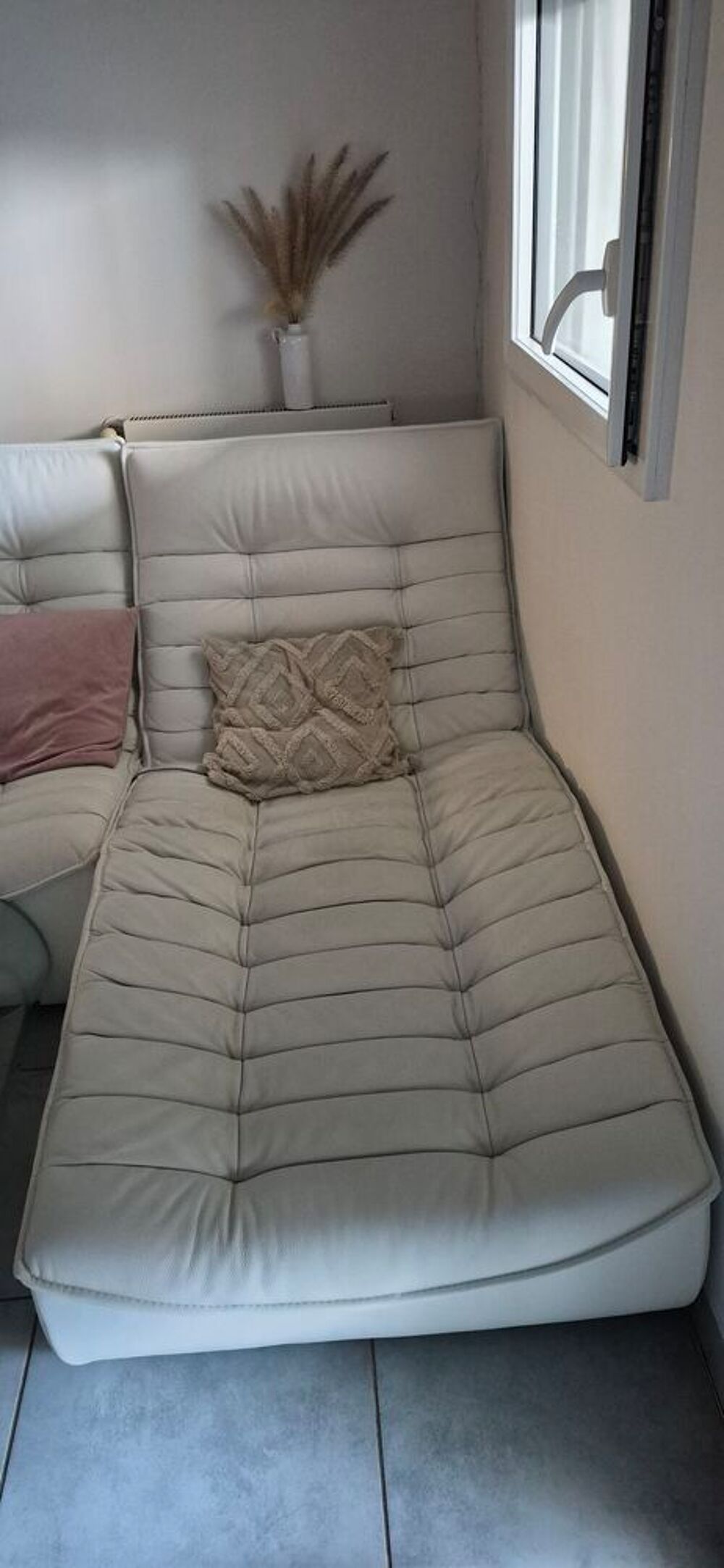 SALON 2 fauteuils sofa et 1 meridienne en cuir blanc Meubles
