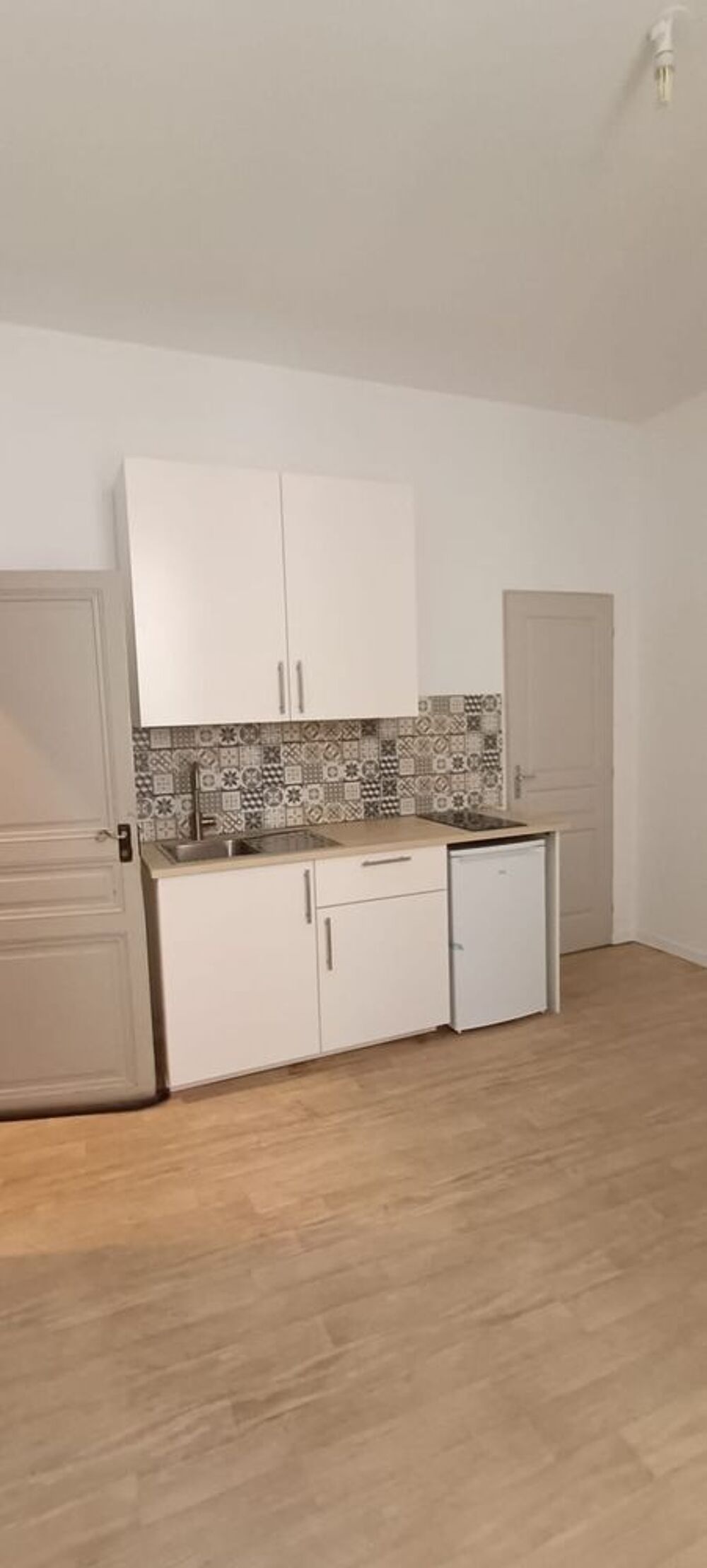 Location Appartement Studio idéalement situé au centre ville Saumur