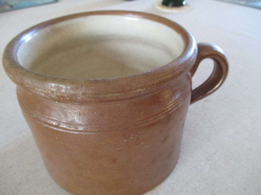 Pot en gr&egrave;s Décoration