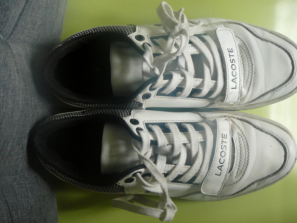 Chaussures Lacoste 42 blanc et noir Chaussures