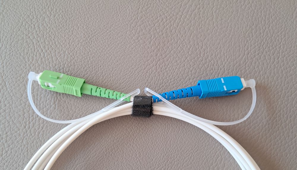 ensemble de c&acirc;bles pour freebox : alimentation / jarreti&egrave;re Photos/Video/TV
