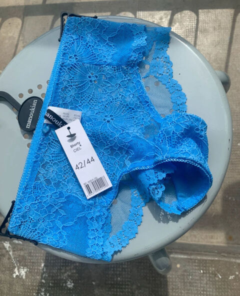 Parure lingerie Manoukian bleu ciel dentelle NEUVE avec étiquettes 90C + 42/44 Nîmes (30)