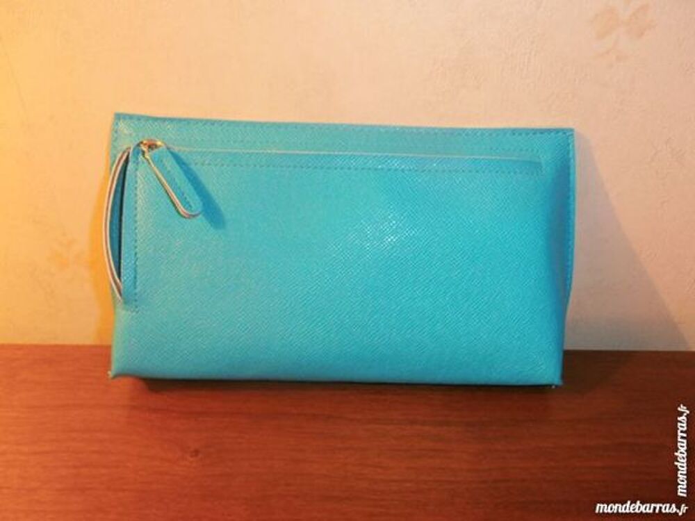 Superbe trousse verte (39) Maroquinerie